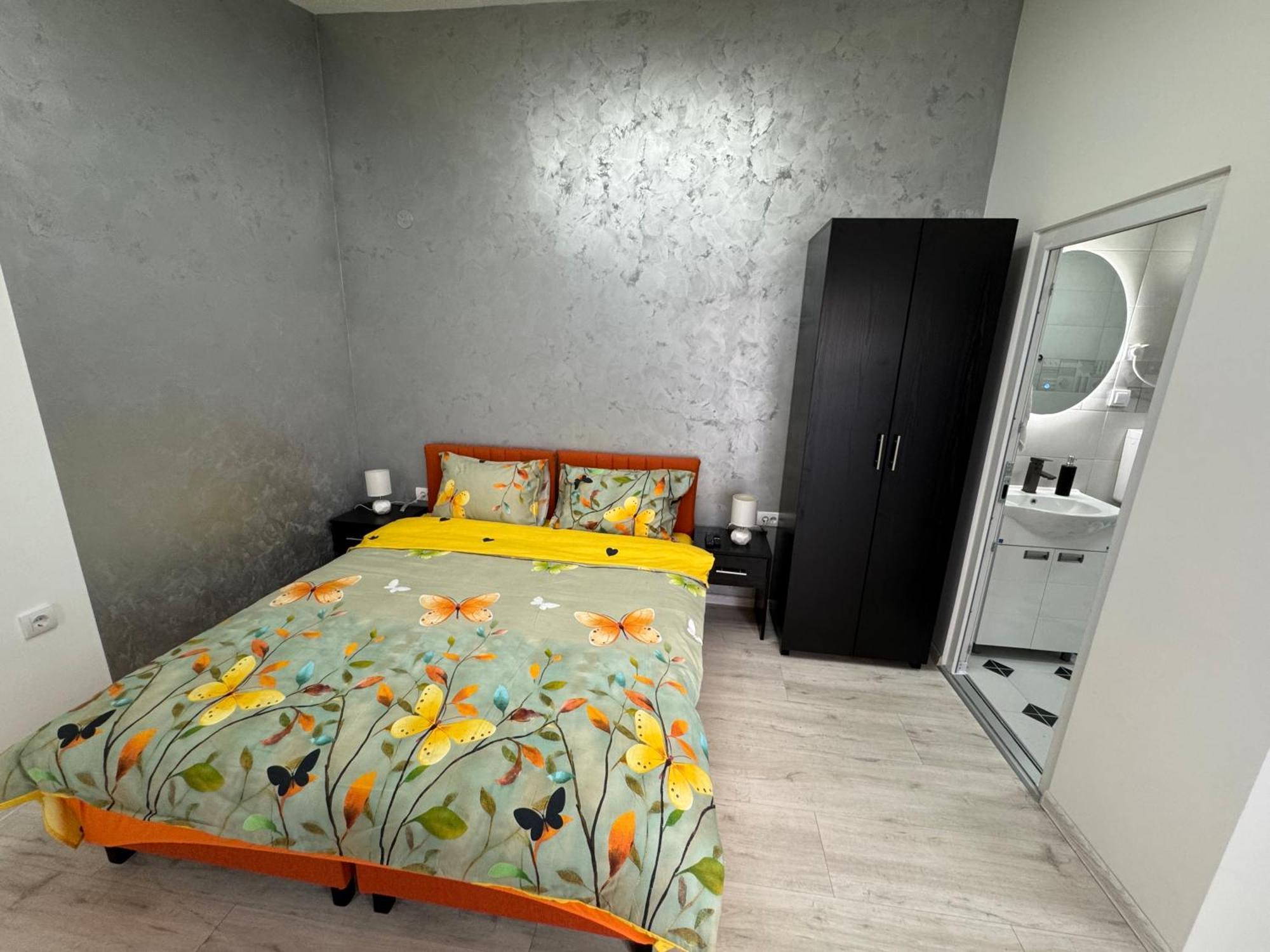Mitic Apartmani 1 Ниш Экстерьер фото
