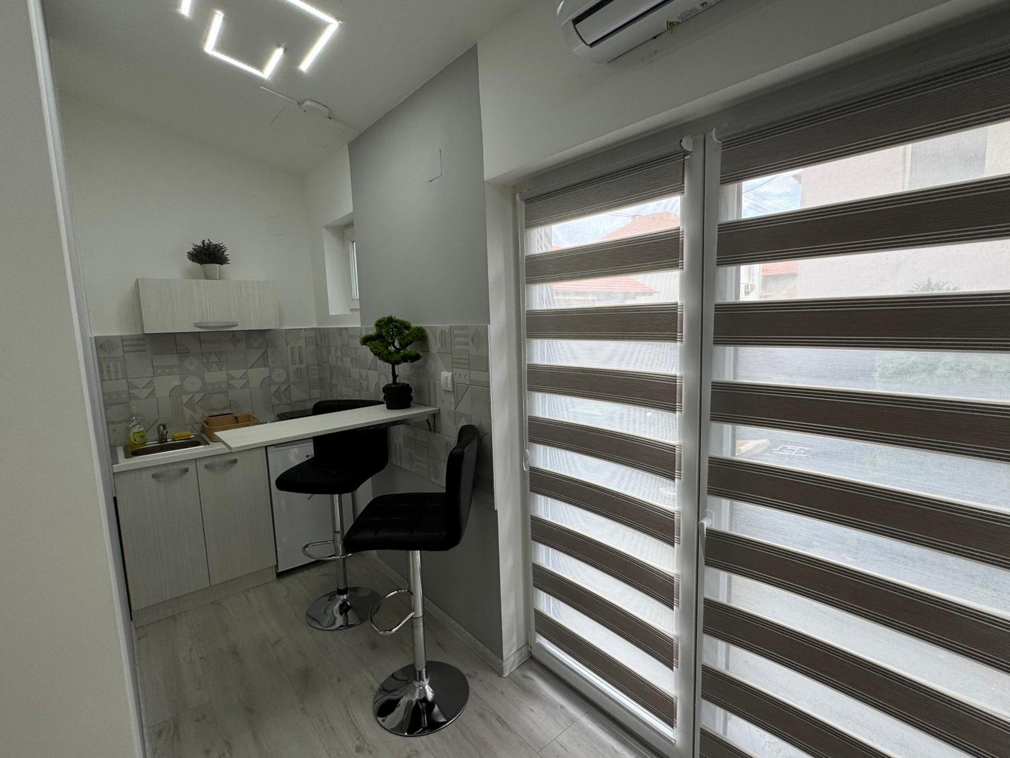 Mitic Apartmani 1 Ниш Экстерьер фото