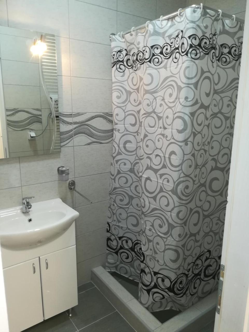Mitic Apartmani 1 Ниш Экстерьер фото