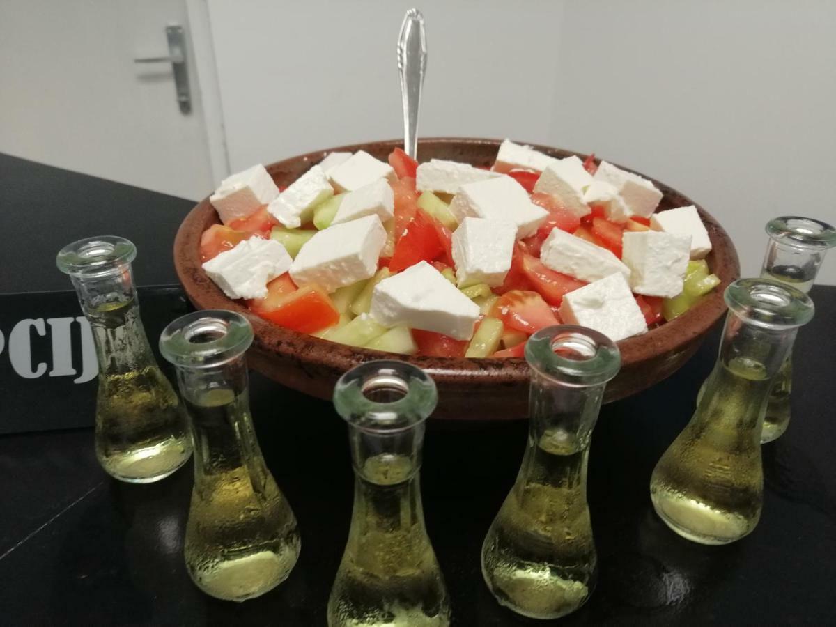 Mitic Apartmani 1 Ниш Экстерьер фото